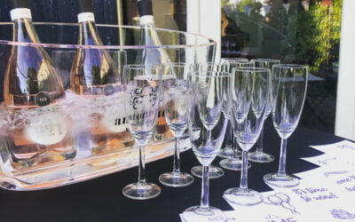 Time to Wine schenkt prosecco tijdens SOSU netwerkevent